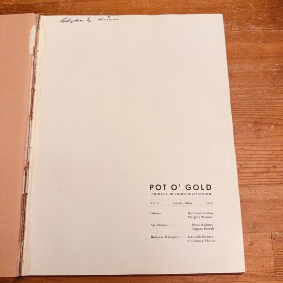 Pot O’ Gold Thomas Drvilbiss High School Toledo Ohio Yearbook 1941 - Picture 3 of 4